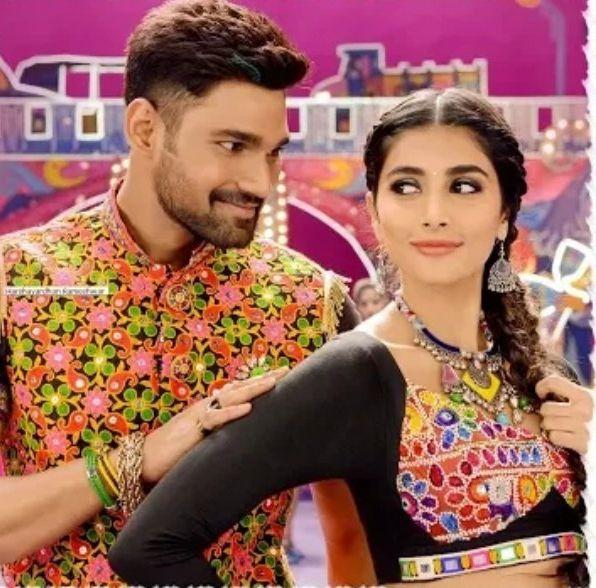 Saakshyam Movie New Released Posters & Stills