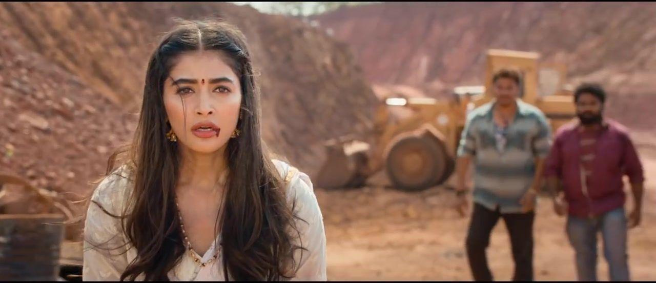 Saakshyam Movie New Stills & Posters Released