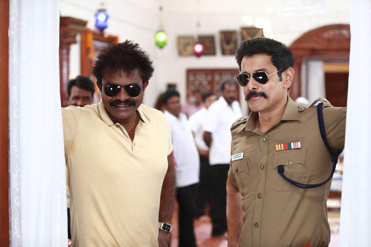 Saamy Square Movie Latest Stills