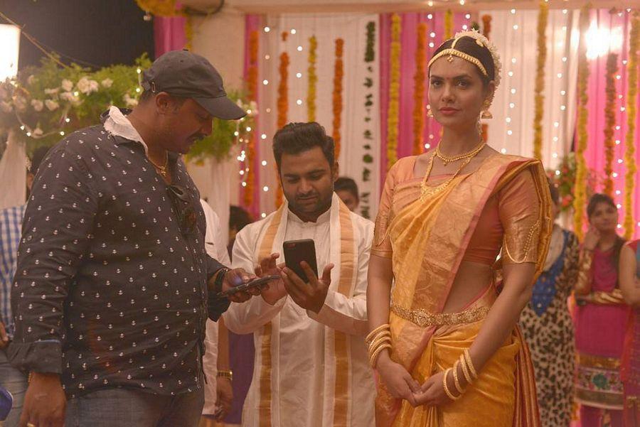 Sachiin Joshi Yaar Ivan Tamil Movie Latest Stills