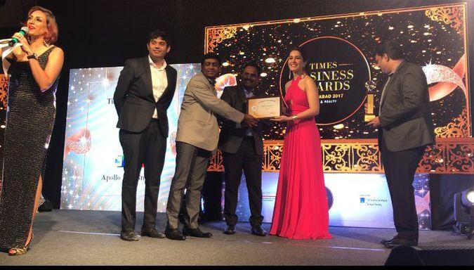 Sai Dharam Tej & Raashi Khanna at the Times Business Awards Pics
