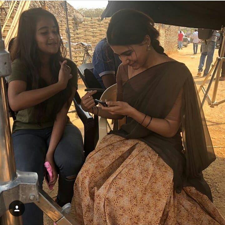 Samantha from the sets of Rangasthalam 1985 Movie
