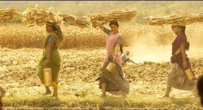 Samantha from the sets of Rangasthalam 1985 Movie