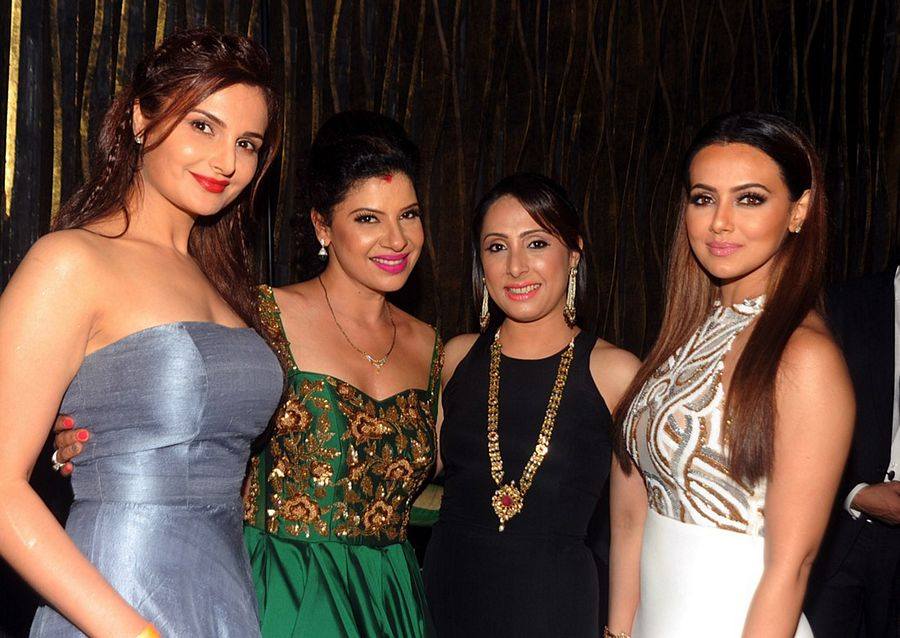 Sambhavna Seth and Avinash Dwivedi Wedding Photos