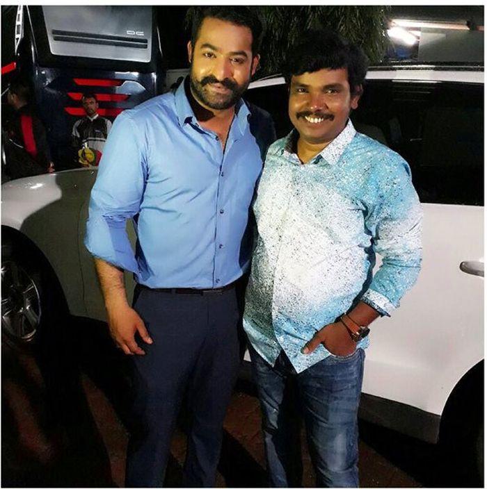 Sampoo meets NTR on Bigg Boss sets