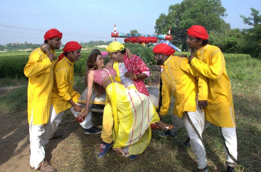 Sampoornesh in Virus Movie Latest Stills