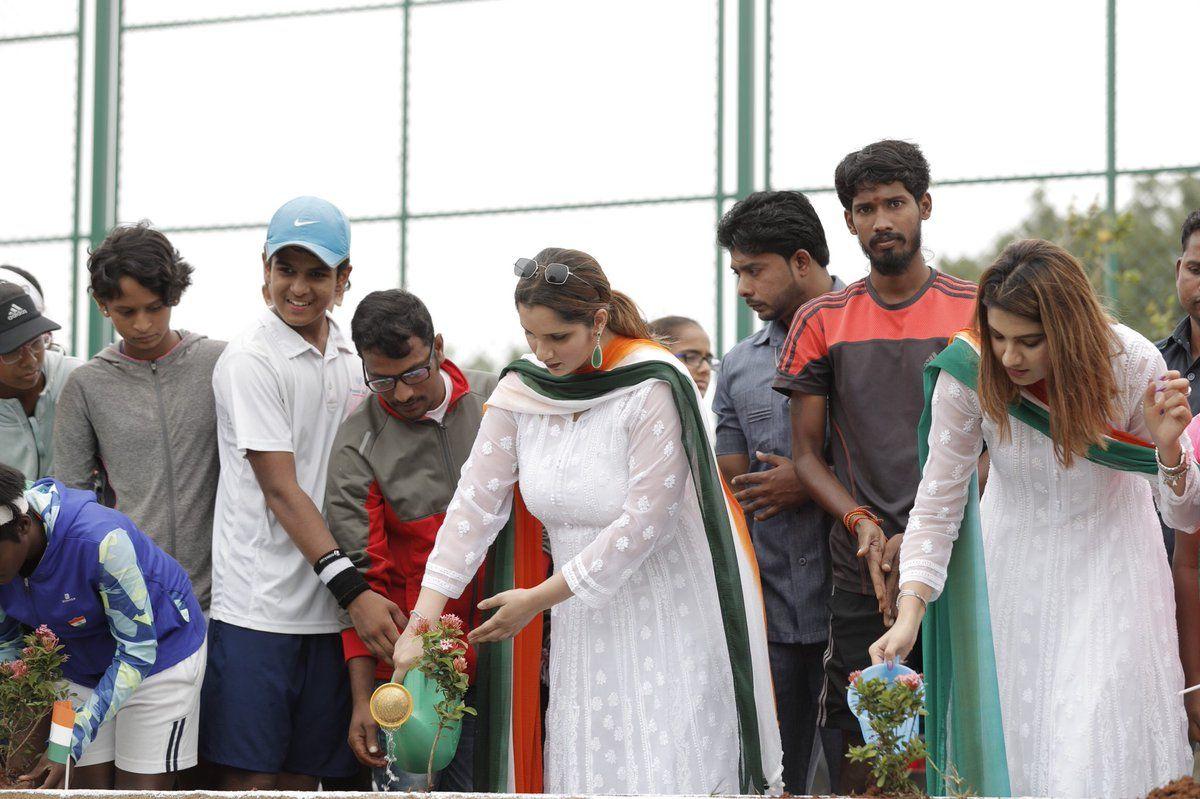 Sania Mirza Celebrates Independence Day Photos
