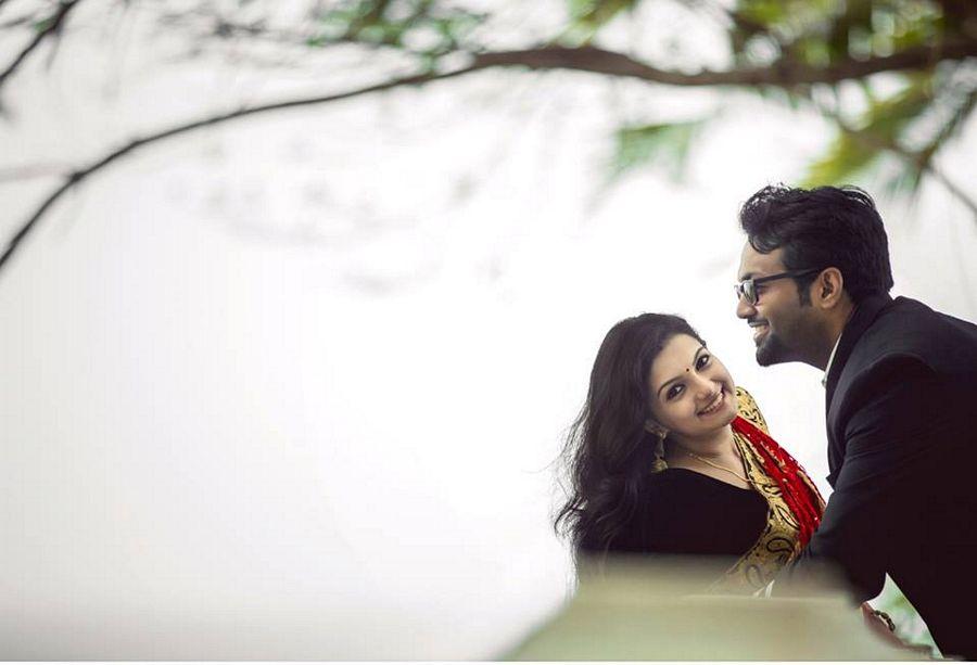 Saranya Mohan Rare & Unseen Photos with Family