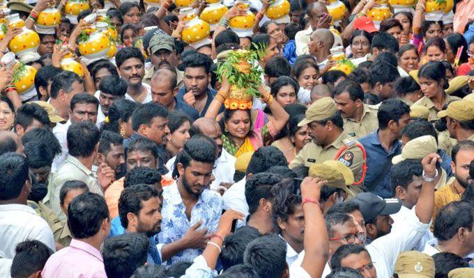 Secunderabad Ujjaini Mahankali Bonalu Celebration Photos