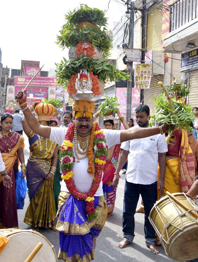 Secunderabad Ujjaini Mahankali Bonalu Celebration Photos