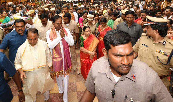 Secunderabad Ujjaini Mahankali Bonalu Celebration Photos