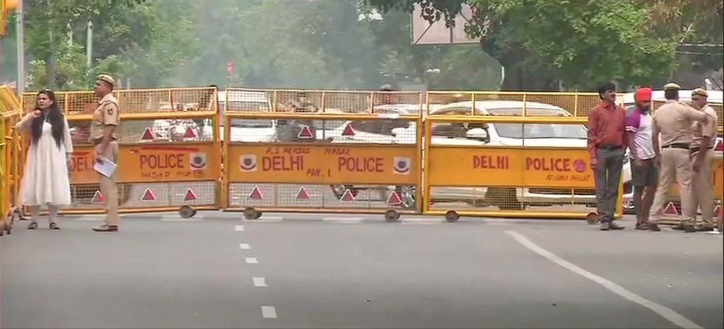 Security Tightened in BJP HQ in Delhi after they lead by 295 Seats