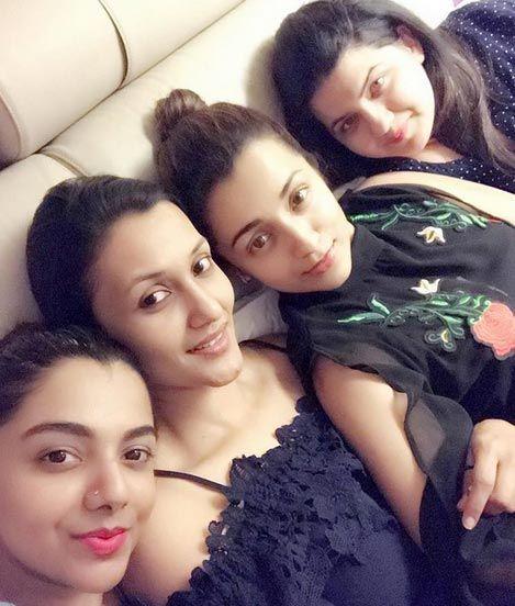 See Who Are Kollywood Actresses Best Friends Unseen Photos