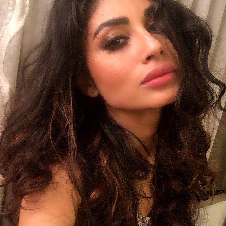 Serial Actress Mouni Roy Unseen Hot Photos GOES Viral