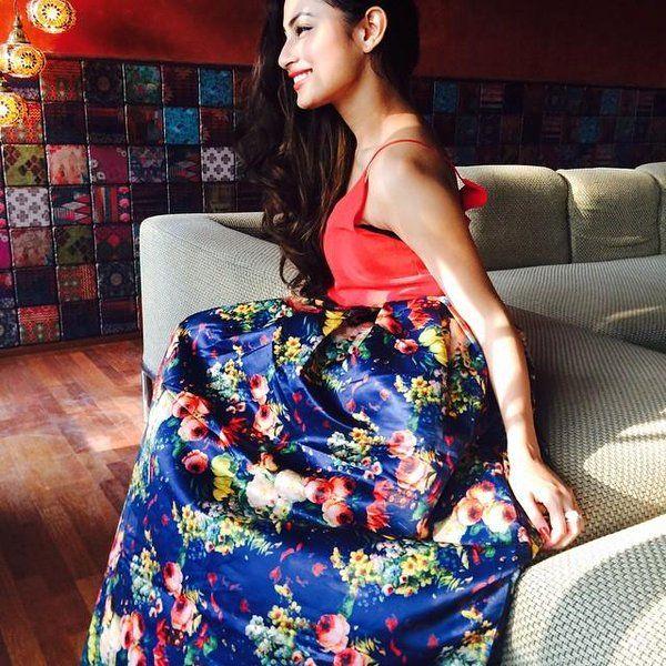 Serial Actress Mouni Roy Unseen Hot Photos GOES Viral