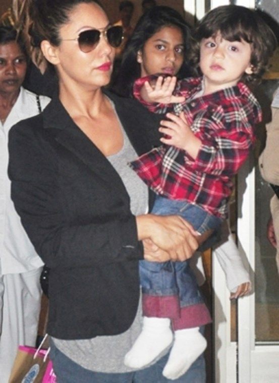 Shah Rukh Khan Little Son AbRam Kha Photos
