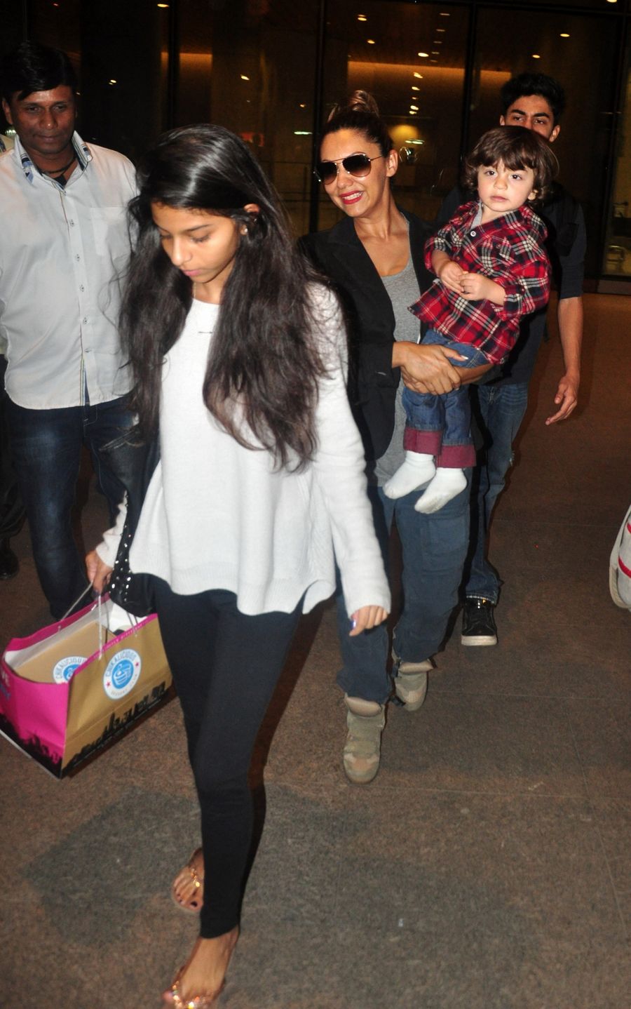 Shah Rukh Khan Little Son AbRam Kha Photos