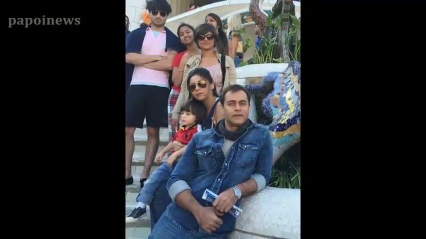 Shah Rukh Khan Little Son AbRam Kha Photos