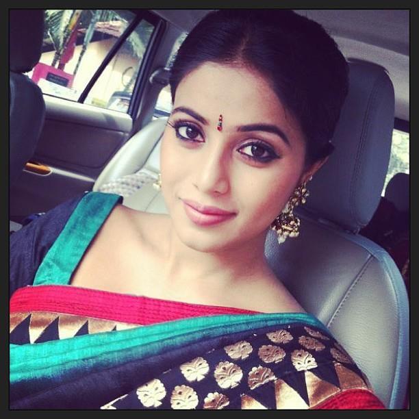 Shamna Kasim Aka Poorna Rare & Unseen Photos