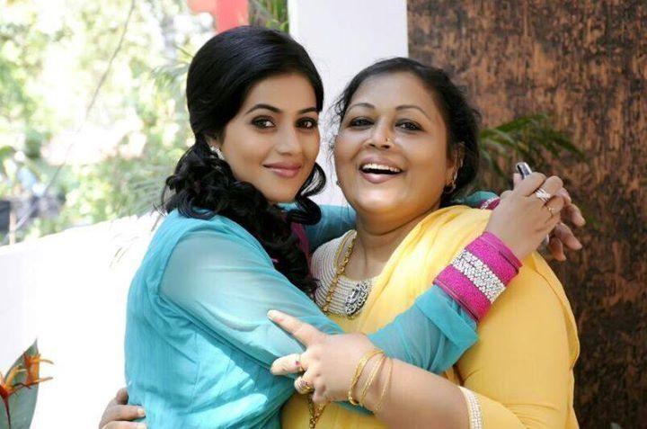 Shamna Kasim Aka Poorna Rare & Unseen Photos