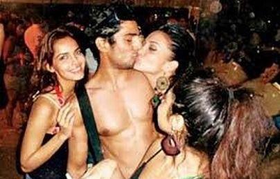 Shocking Extramarital Affairs Of Bollywood Photos