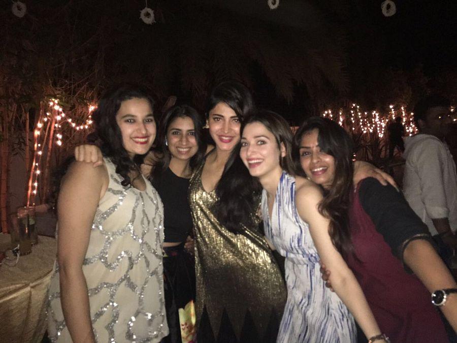 Shruti Haasan Birthday Celebrations Photos