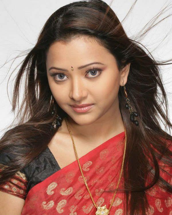 Shweta Basu Prasad Never Seen Leaked Photos Collections!