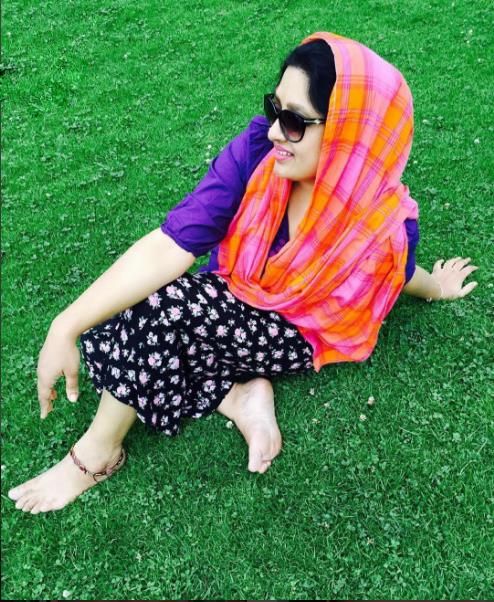 Side Actress Sana Rare and Unseen Pics