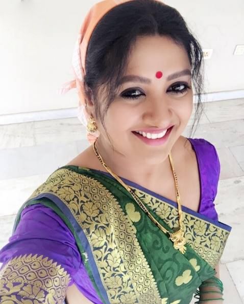 Side Actress Sana Rare and Unseen Pics