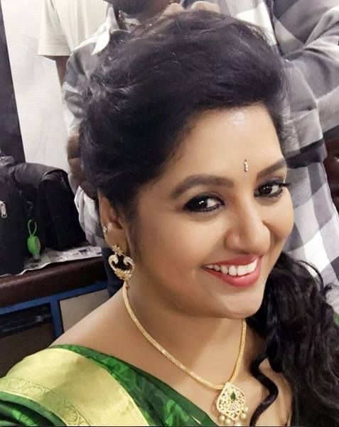 Side Actress Sana Rare and Unseen Pics