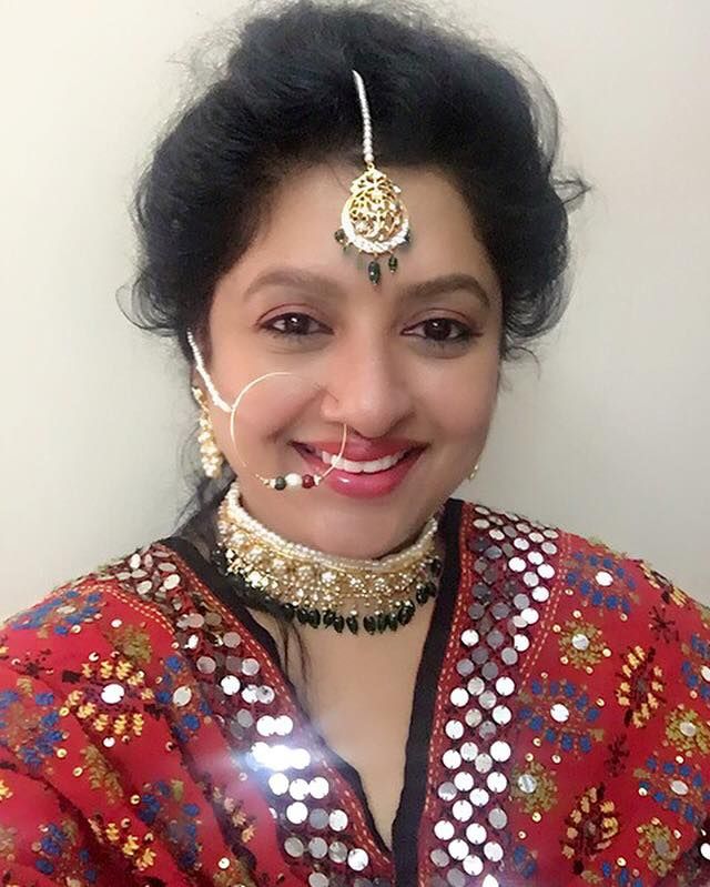 Side Actress Sana Rare and Unseen Pics