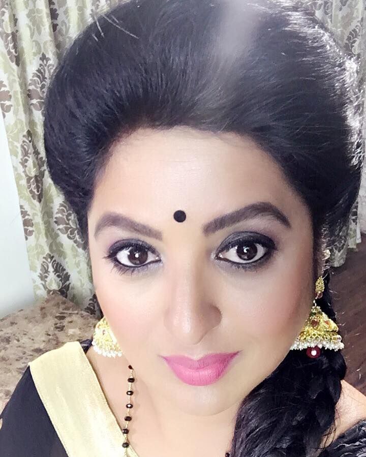 Side Actress Sana Rare and Unseen Pics