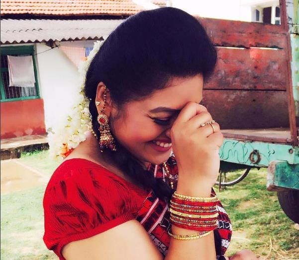 Side Actress Sana Rare and Unseen Pics