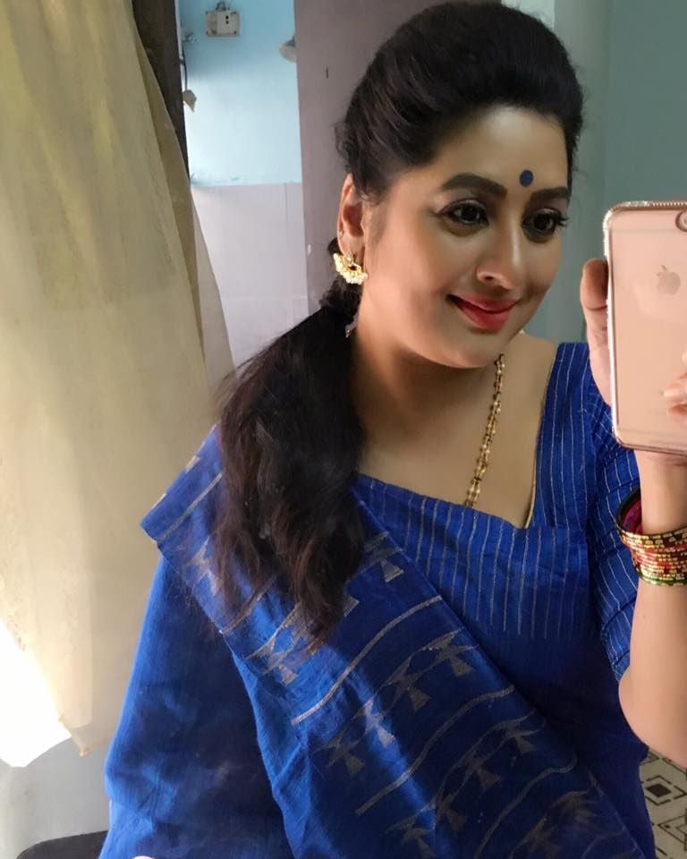 Side Actress Sana Rare and Unseen Pics