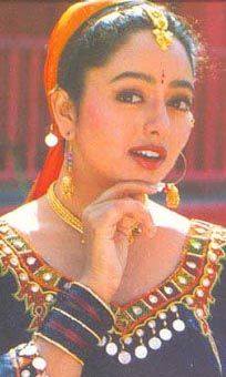 B'day Special: Remembering Versatile Actress Soundarya Rare Unseen Photos
