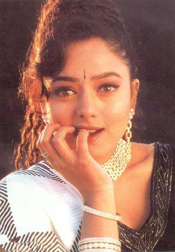 B'day Special: Remembering Versatile Actress Soundarya Rare Unseen Photos