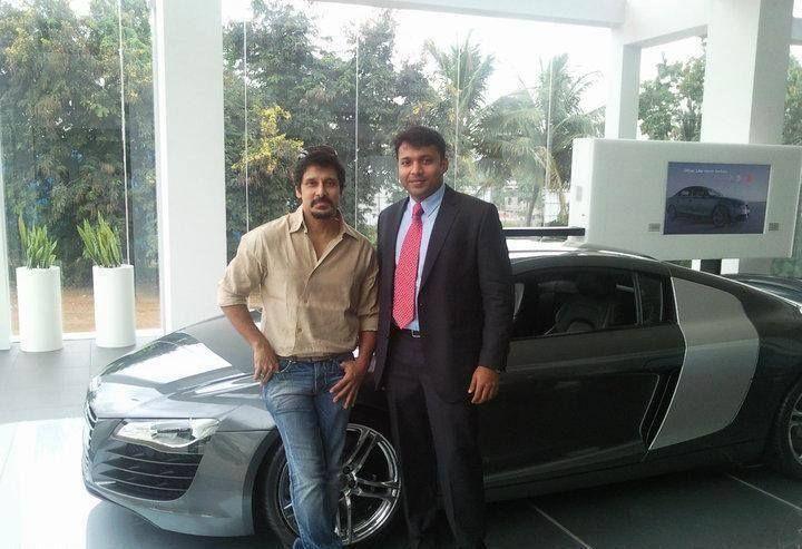 South Indian Celebs Caravan & their Expensive Luxury Cars Photos