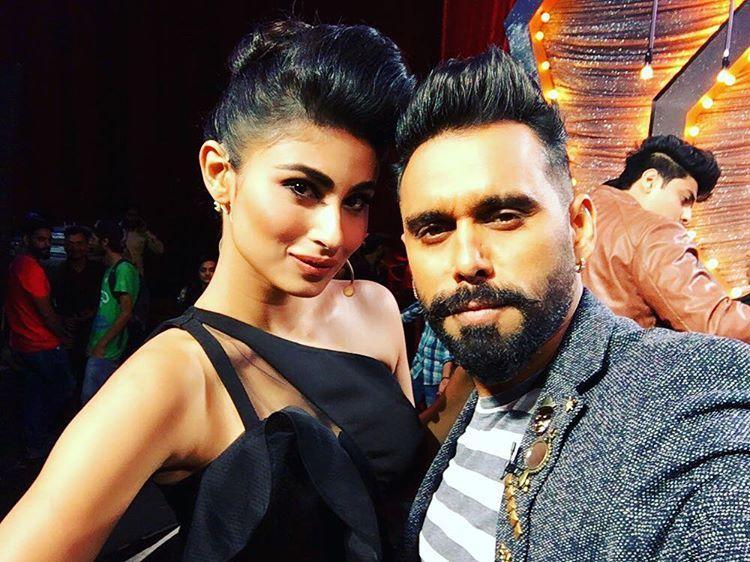 Stunning Rare & Unseen Pictures of Naagin Actress Mouni Roy