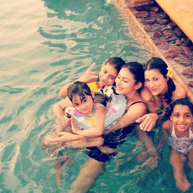 Stunning Rare & Unseen Pictures of Naagin Actress Mouni Roy