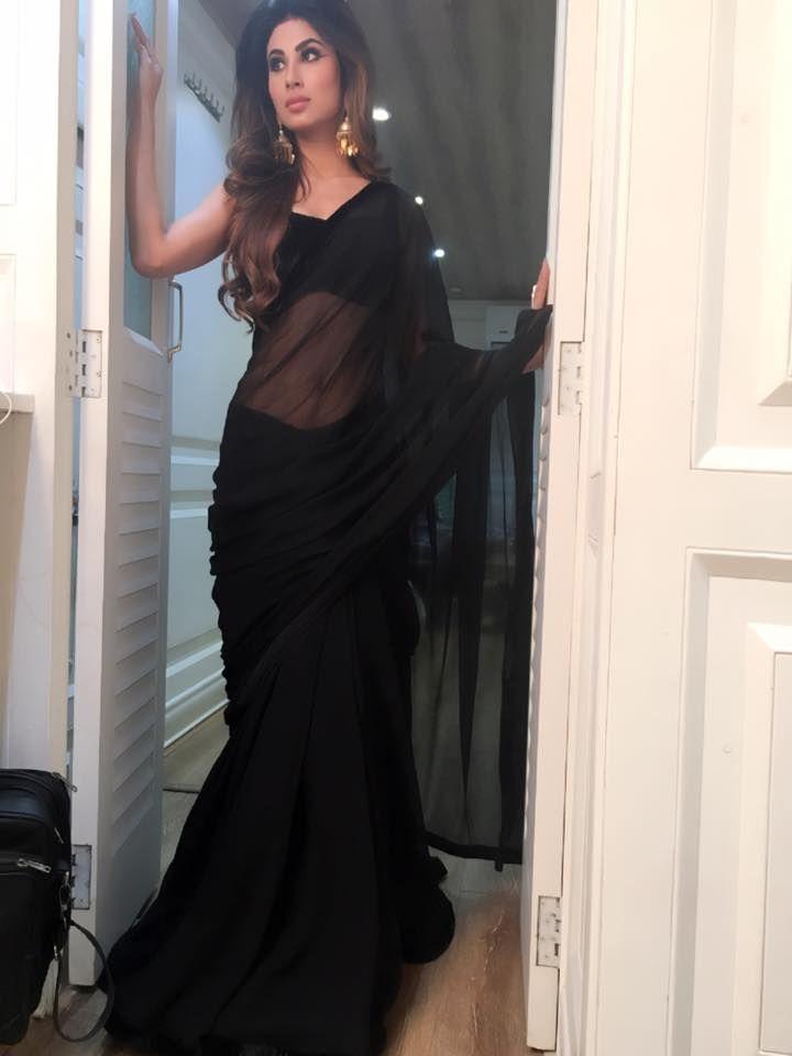 Stunning Rare & Unseen Pictures of Naagin Actress Mouni Roy