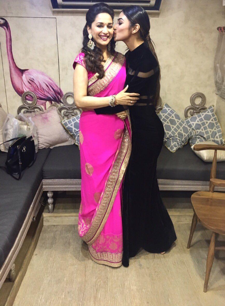 Stunning Rare & Unseen Pictures of Naagin Actress Mouni Roy