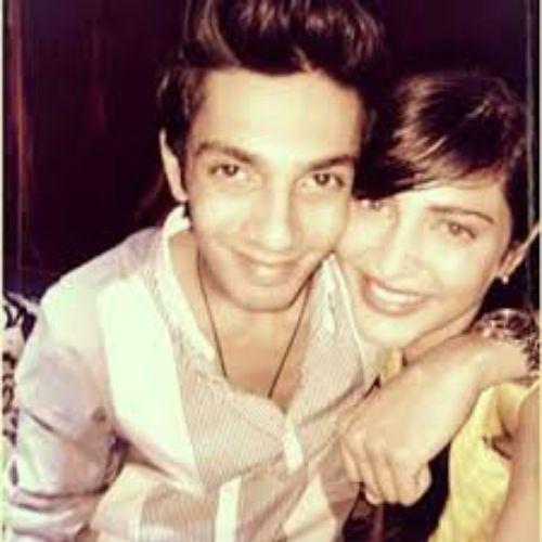 Suchi Leaks Shruthi Hassan Latest Pics with Anirudh