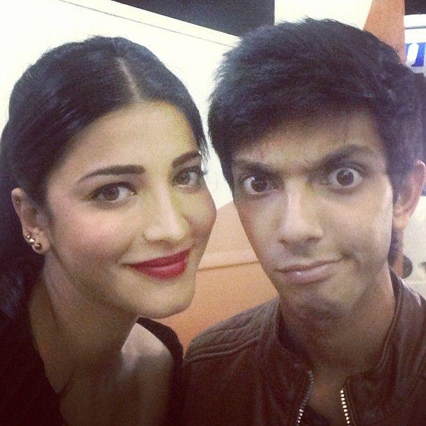 Suchi Leaks Shruthi Hassan Latest Pics with Anirudh