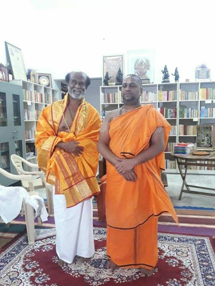 Superstar RajiniKanth Visited Mantralayam Photos