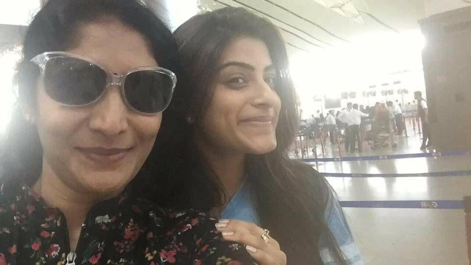 TV Actors in Dubai for Zee Telugu Kutumbam Awards 2017 Photos