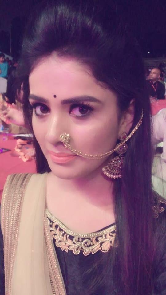 TV Actors in Dubai for Zee Telugu Kutumbam Awards 2017 Photos