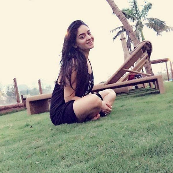 TV Actress Mahhi Vij & Jay Bhanushali Enjoy Vacation Photos