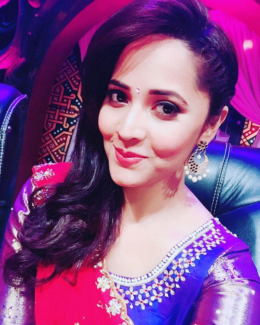 TV Anchor Anasuya Rare & Unseen Photos