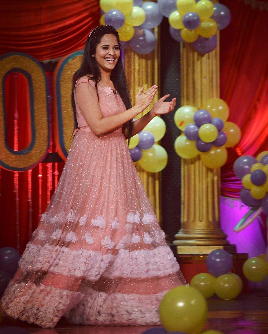 TV Anchor Anasuya Rare & Unseen Photos