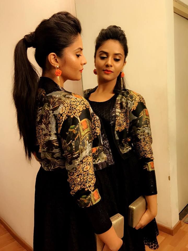 TV Anchor Srimukhi Unseen and Rare Photos